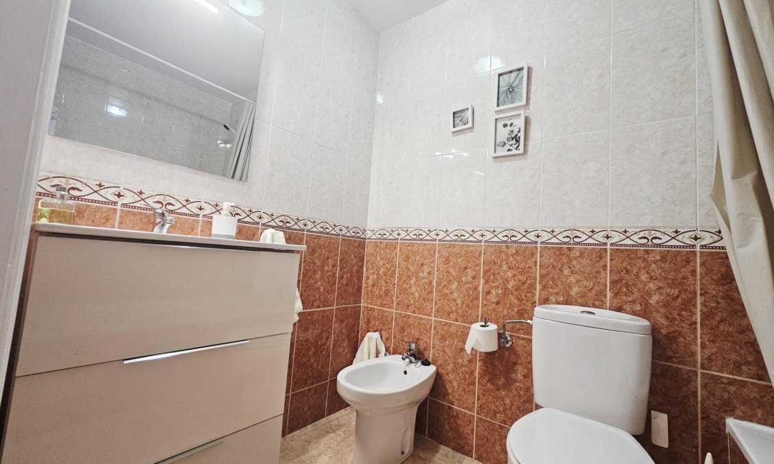Revente - Appartement -
Torrevieja - PARQUE DE LAS NACIONES