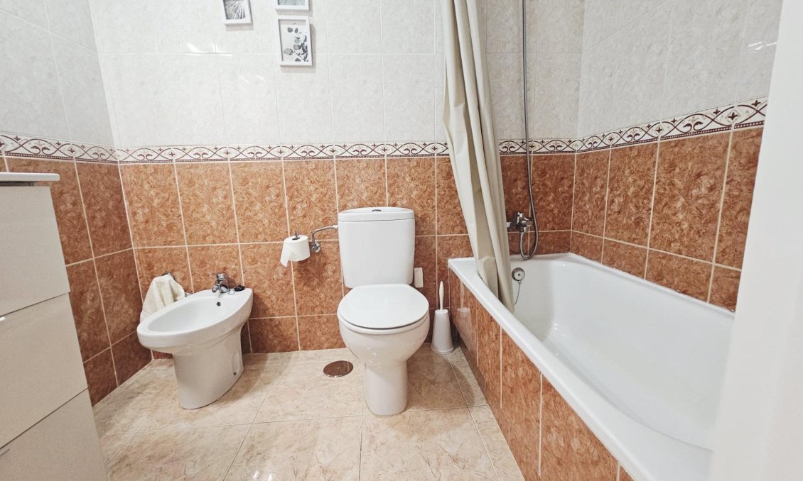 Revente - Appartement -
Torrevieja - PARQUE DE LAS NACIONES