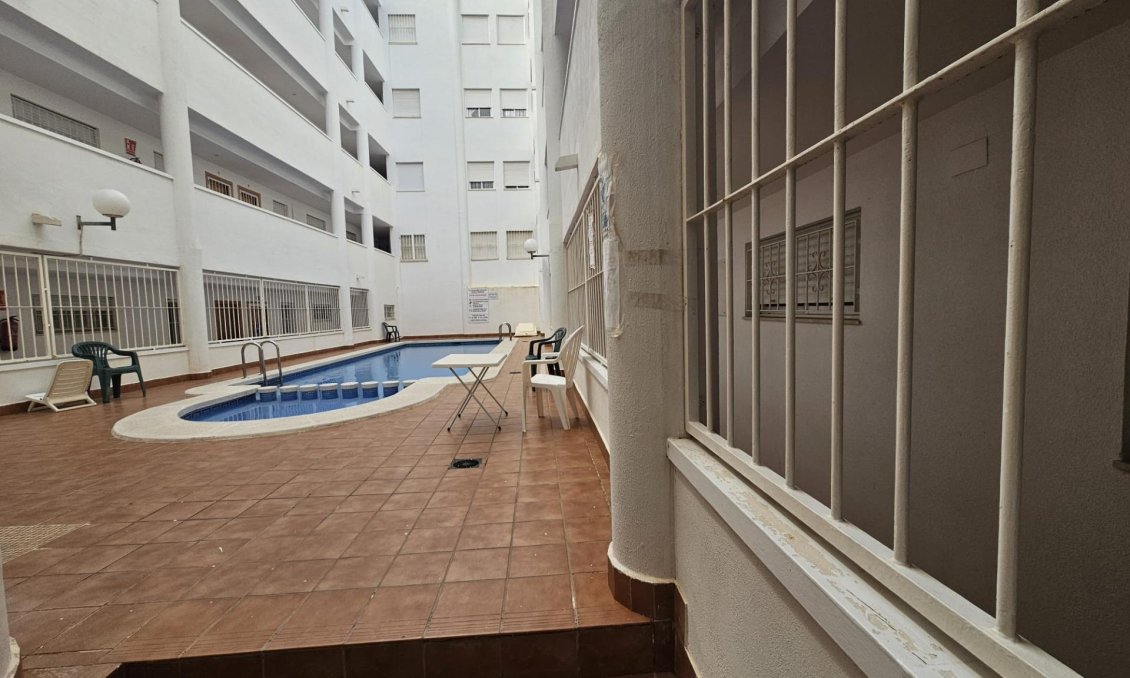Revente - Appartement -
Torrevieja - PARQUE DE LAS NACIONES