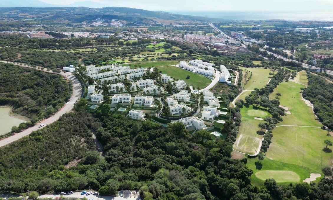 Obra nueva - Town House -
Sotogrande - Urbanización Sotogrande