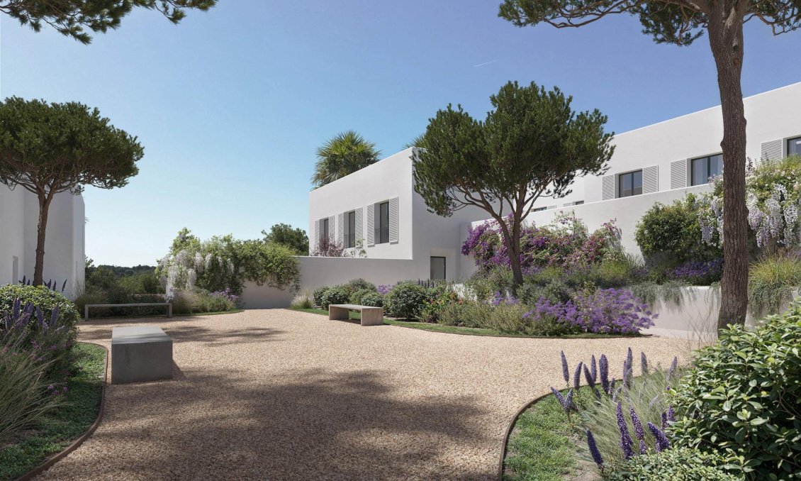 Obra nueva - Town House -
Sotogrande - Urbanización Sotogrande