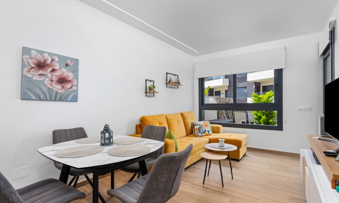 Segunda mano - Apartamento -
Villamartin - Costa Blanca