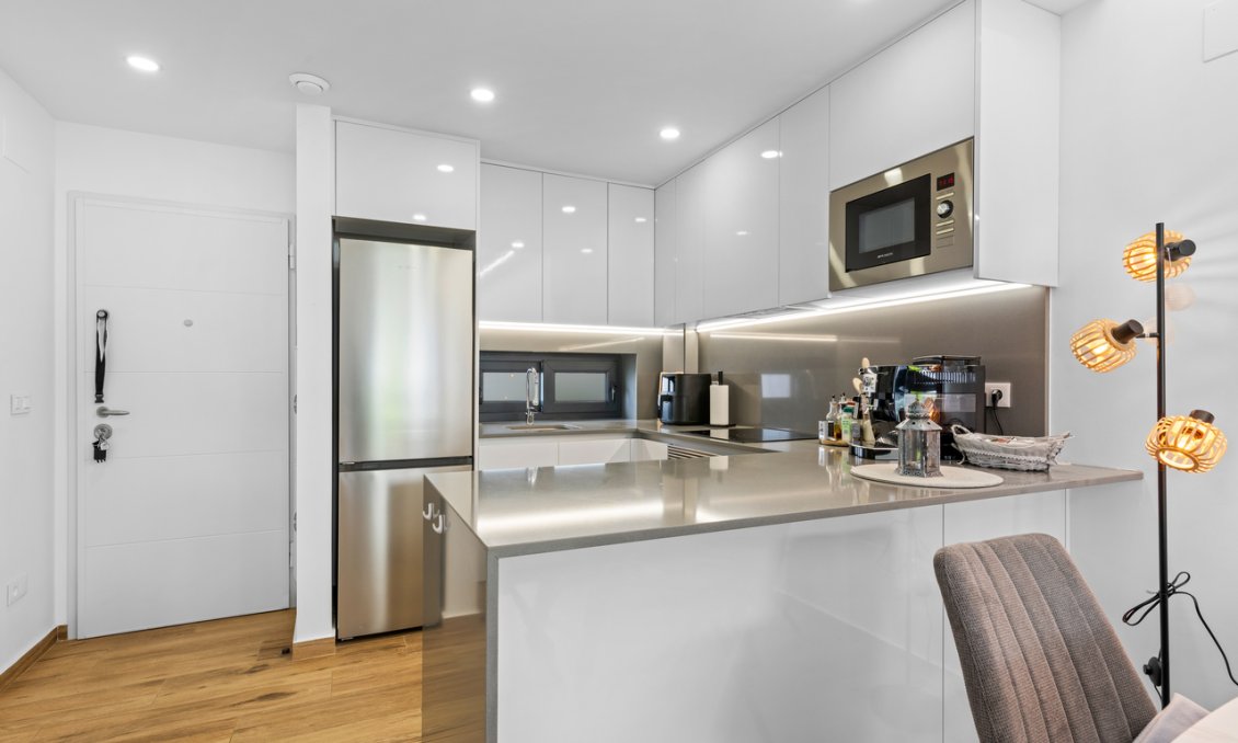 Segunda mano - Apartamento -
Villamartin - Costa Blanca