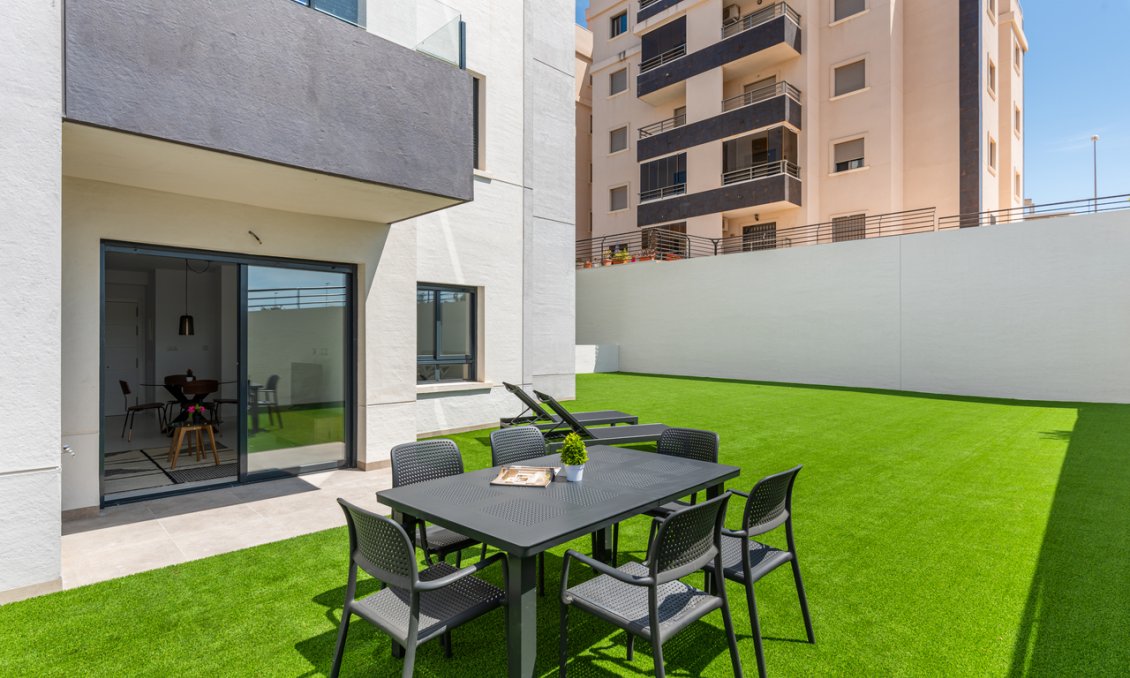 Segunda mano - Apartamento -
San Miguel de Salinas - Inland