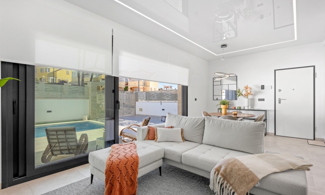 Segunda mano - Villa -
Orihuela Costa - Costa Blanca