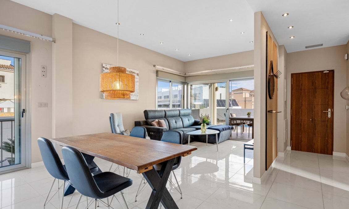 Segunda mano - Villa -
Villamartin - Costa Blanca