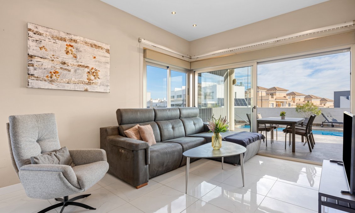 Segunda mano - Villa -
Villamartin - Costa Blanca