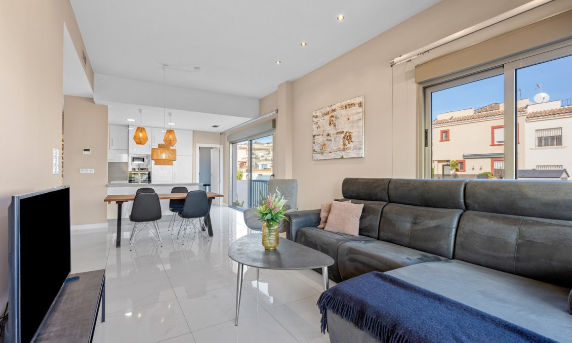 Segunda mano - Villa -
Villamartin - Costa Blanca