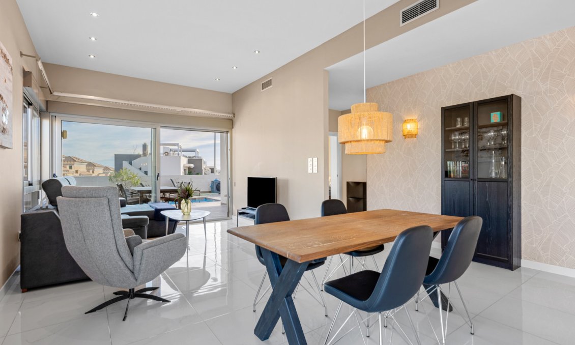 Segunda mano - Villa -
Villamartin - Costa Blanca