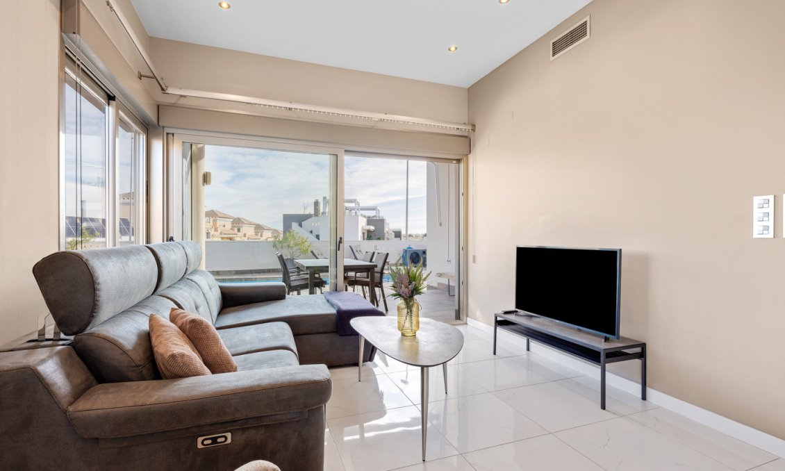 Segunda mano - Villa -
Villamartin - Costa Blanca