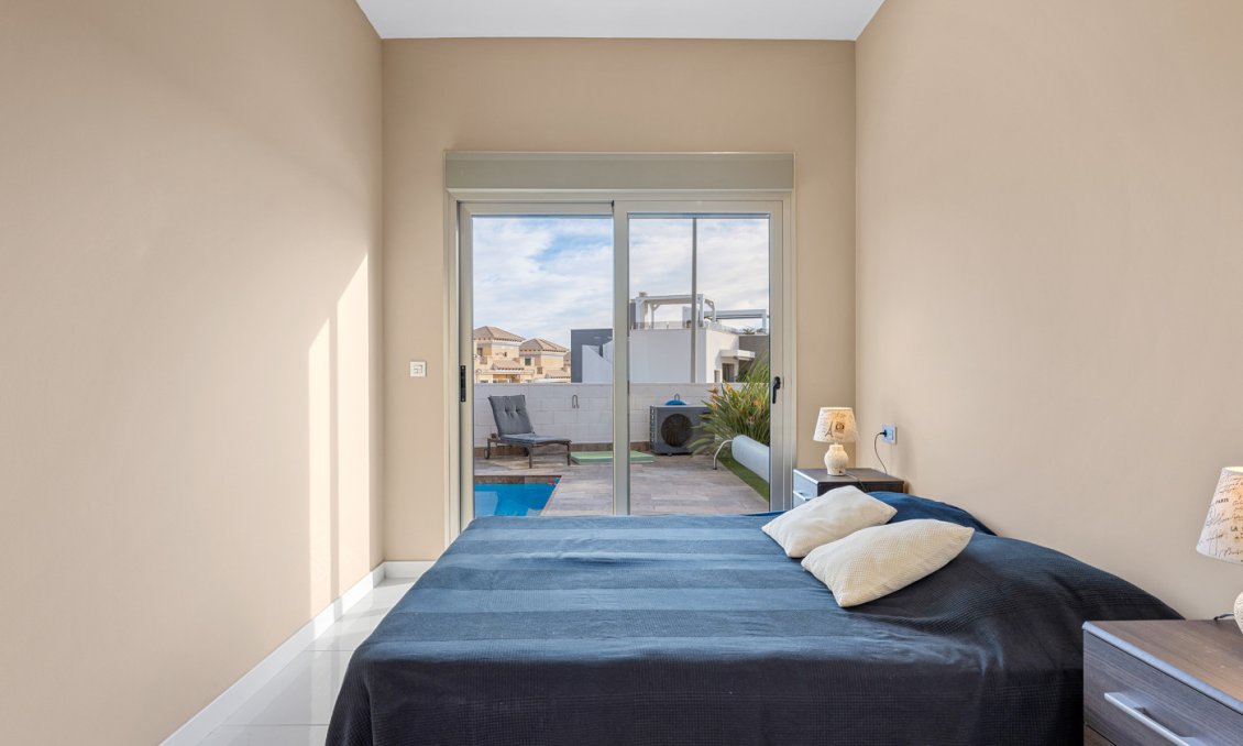 Segunda mano - Villa -
Villamartin - Costa Blanca