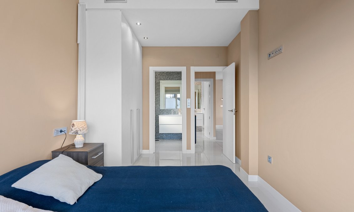 Segunda mano - Villa -
Villamartin - Costa Blanca