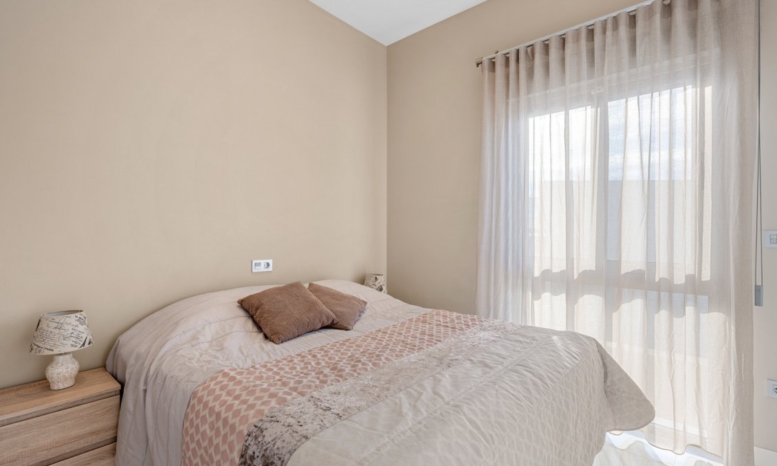 Segunda mano - Villa -
Villamartin - Costa Blanca