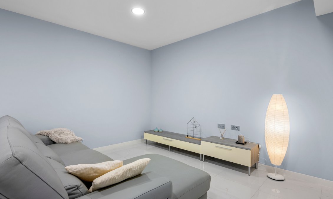 Segunda mano - Villa -
Villamartin - Costa Blanca