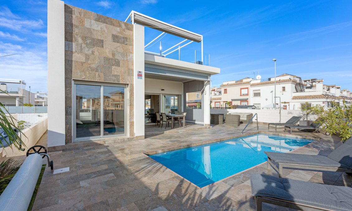 Segunda mano - Villa -
Villamartin - Costa Blanca