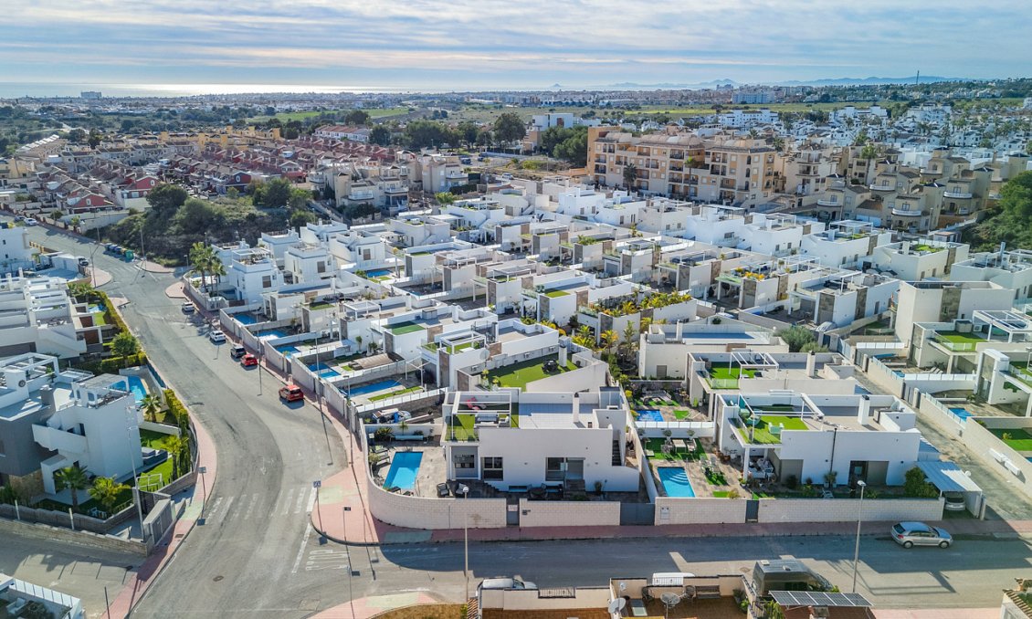 Segunda mano - Villa -
Villamartin - Costa Blanca