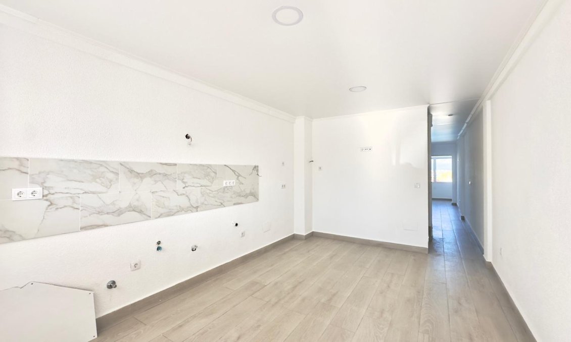 Segunda mano - Town House -
Torrevieja - La Mata