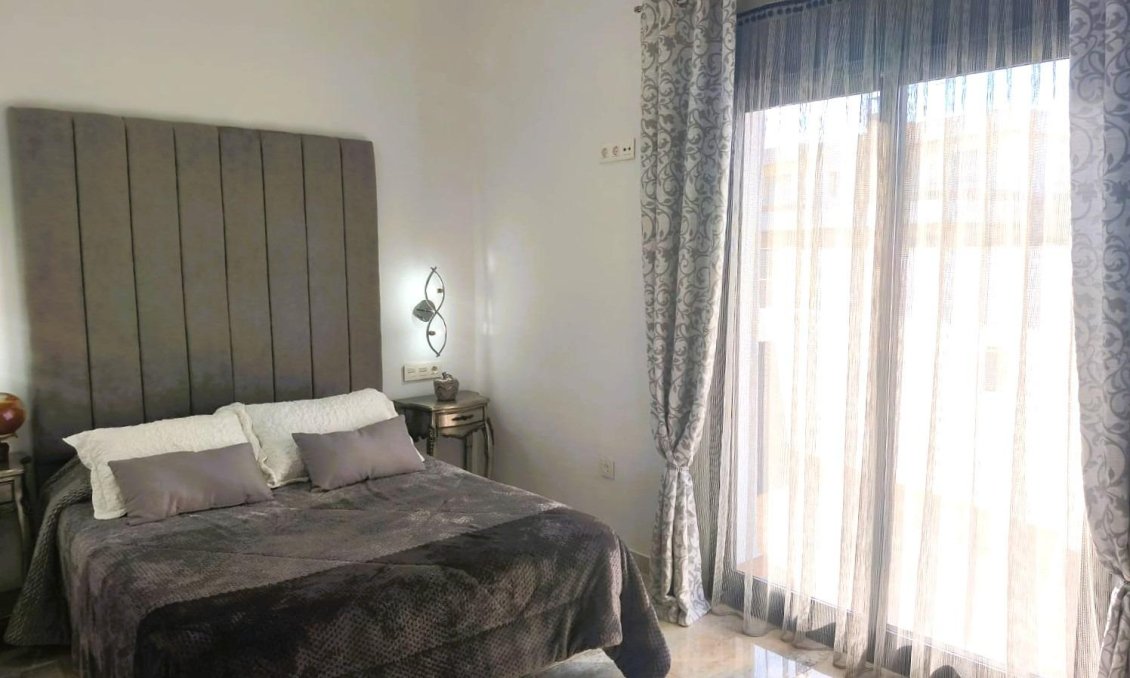 Wiederverkauf - Villa -
Pilar de la Horadada - Costa Blanca