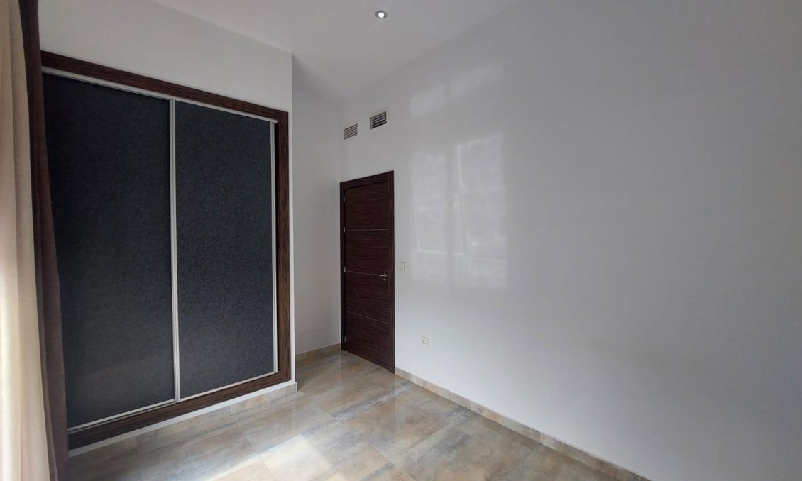 Wiederverkauf - Villa -
Pilar de la Horadada - Costa Blanca