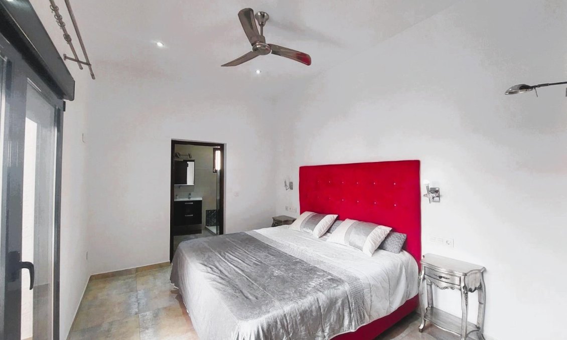 Wiederverkauf - Villa -
Pilar de la Horadada - Costa Blanca