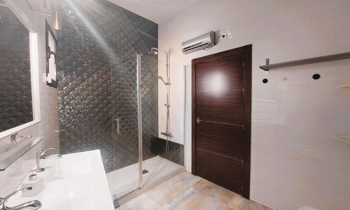 Wiederverkauf - Villa -
Pilar de la Horadada - Costa Blanca