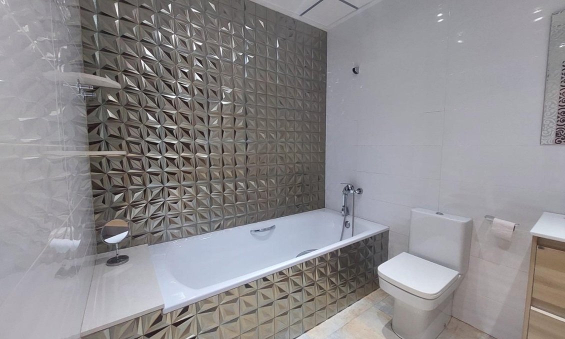 Wiederverkauf - Villa -
Pilar de la Horadada - Costa Blanca