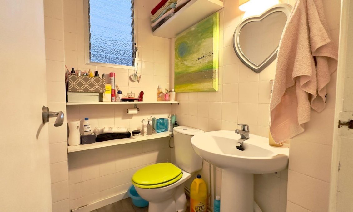 Segunda mano - Apartamento -
Torrevieja - PARQUE DE LAS NACIONES