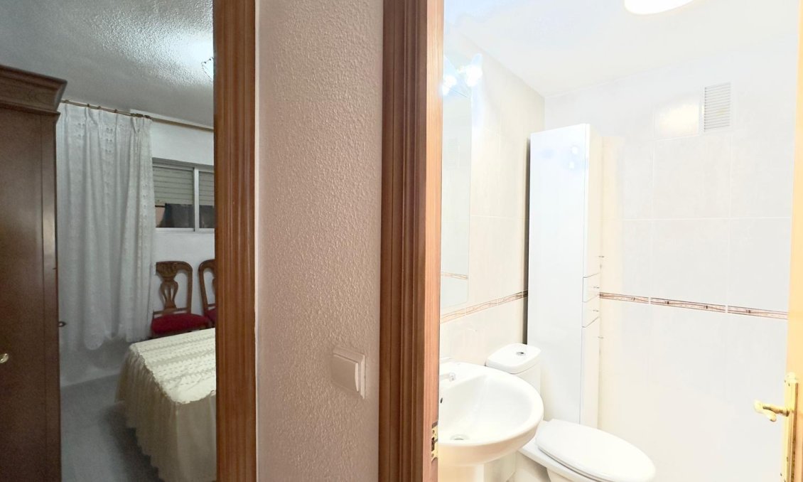 Segunda mano - Apartamento -
Guardamar del Segura - Centro