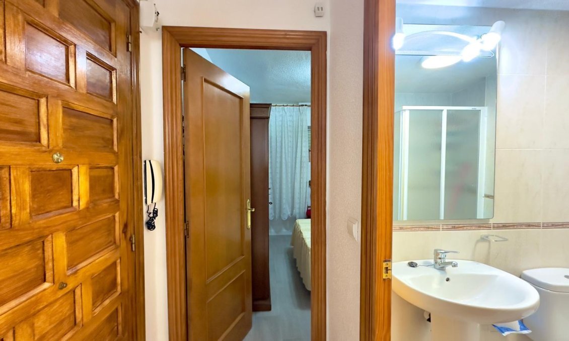 Segunda mano - Apartamento -
Guardamar del Segura - Centro