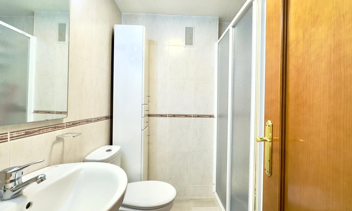 Segunda mano - Apartamento -
Guardamar del Segura - Centro