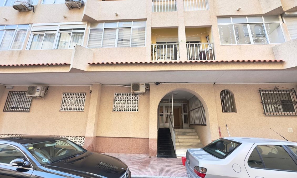 Segunda mano - Apartamento -
Guardamar del Segura - Centro