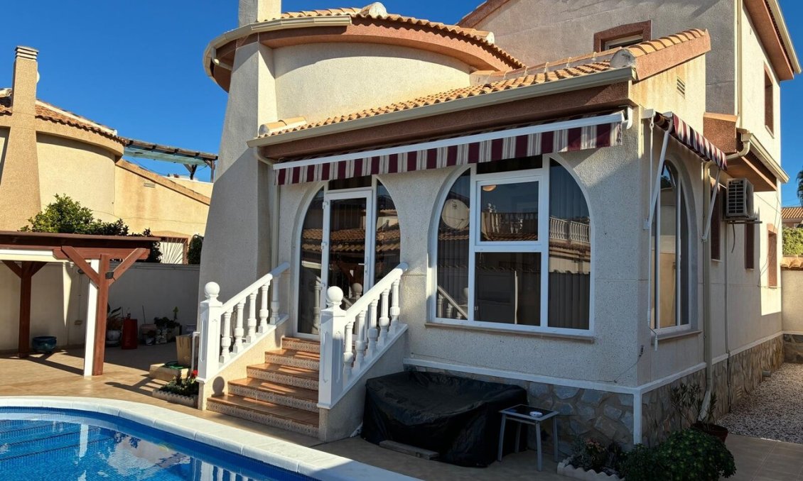 Segunda mano - Villa -
Rojales - rojales hills