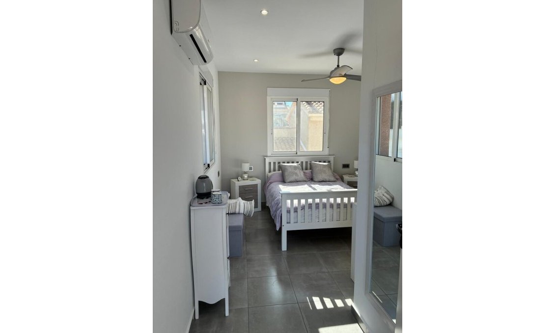 Segunda mano - Villa -
Rojales - rojales hills