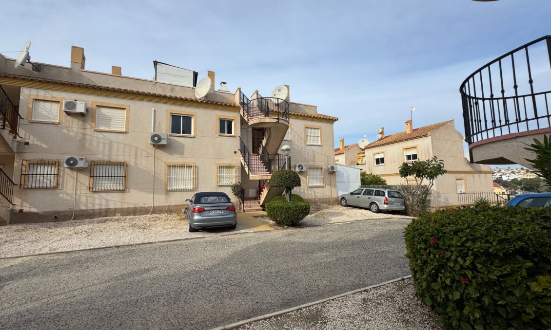 Segunda mano - Apartamento -
Orihuela Costa - Costa Blanca