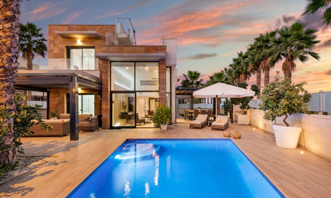 Segunda mano - Villa -
Cabo Roig - Costa Blanca