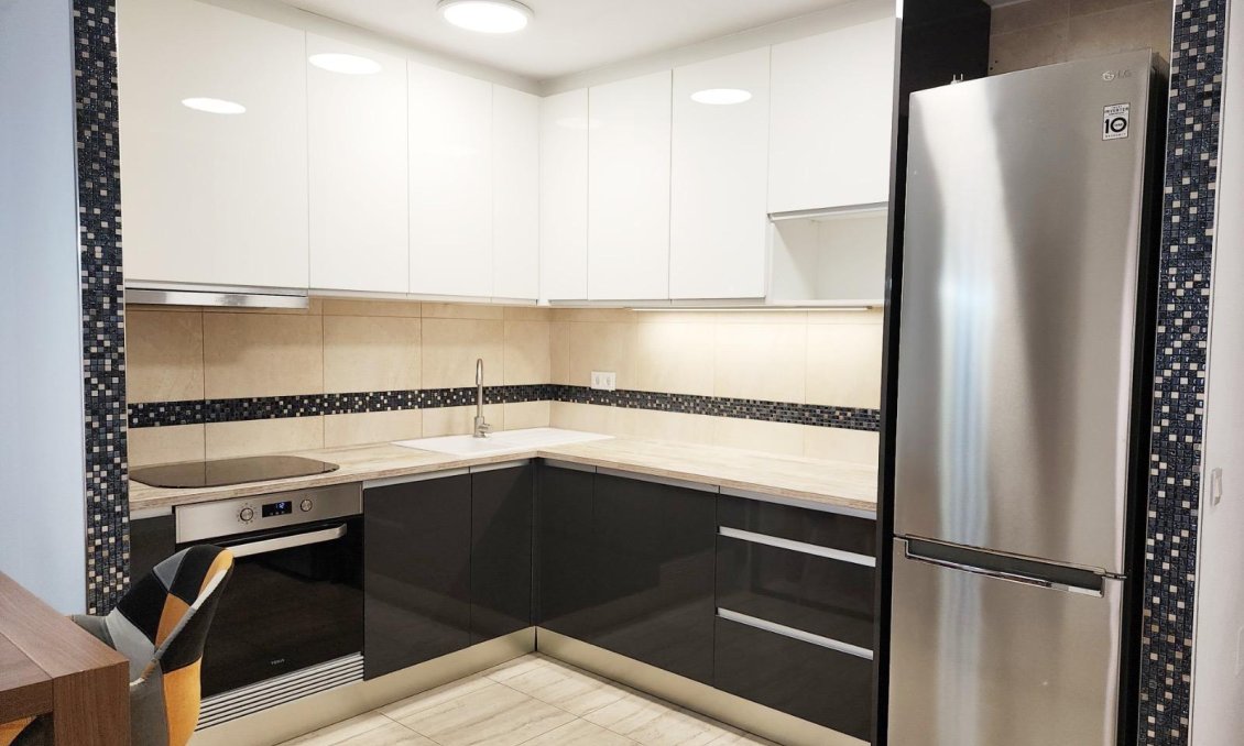 Használt Ingatlanok - Apartman -
Torrevieja - Playa del Cura