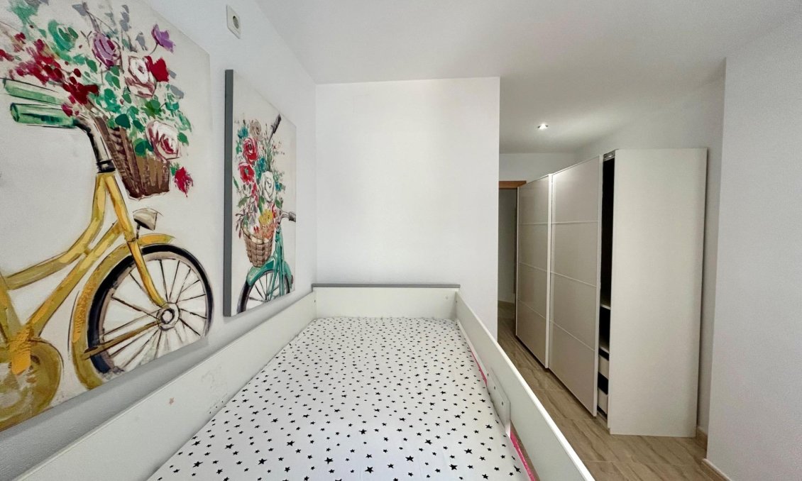 Használt Ingatlanok - Apartman -
Torrevieja - Playa del Cura