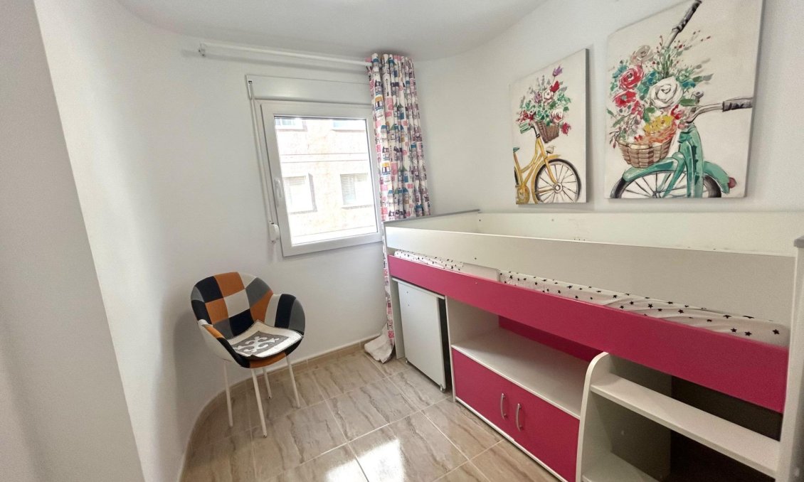 Használt Ingatlanok - Apartman -
Torrevieja - Playa del Cura