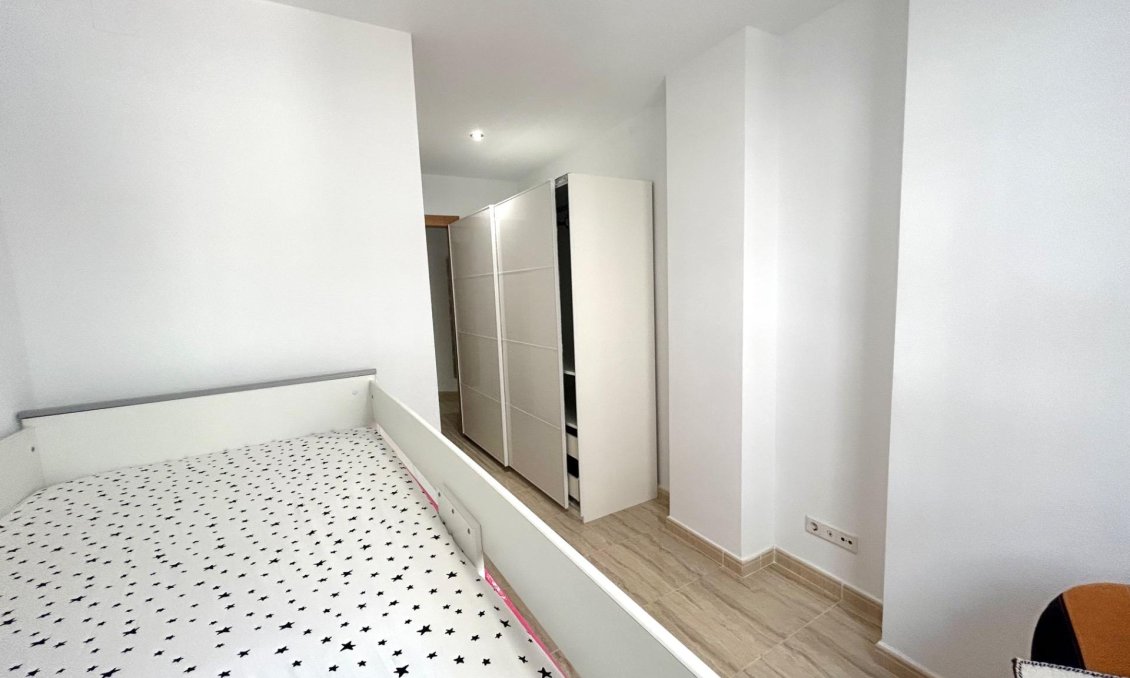 Használt Ingatlanok - Apartman -
Torrevieja - Playa del Cura