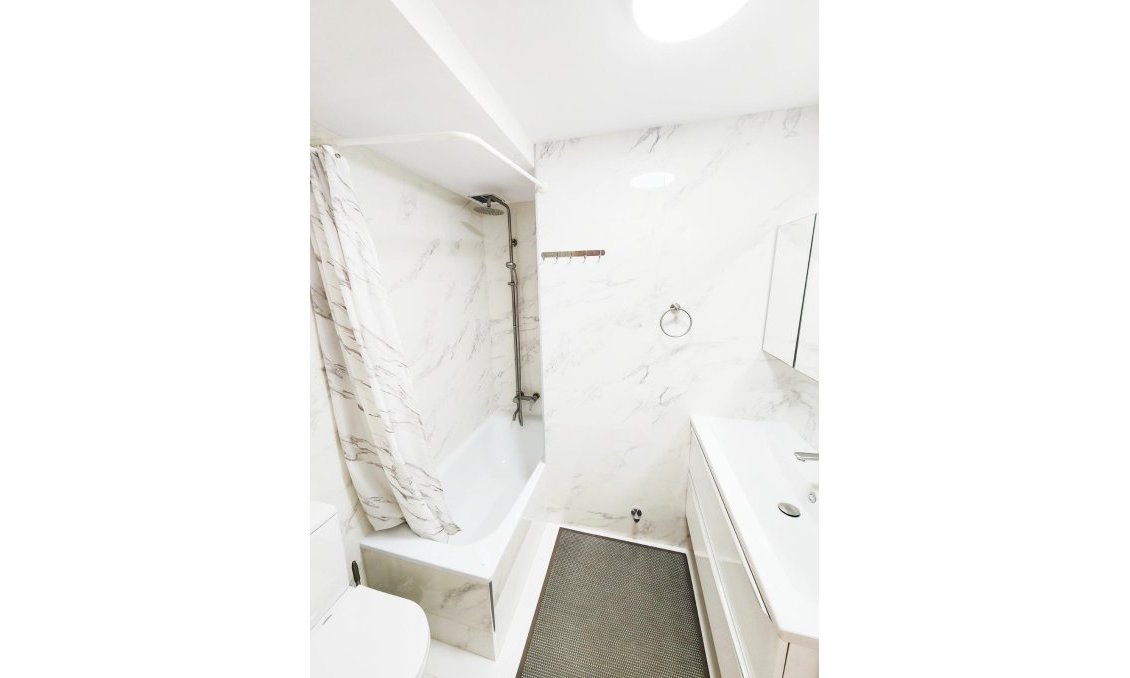 Használt Ingatlanok - Apartman -
Torrevieja - Playa del Cura