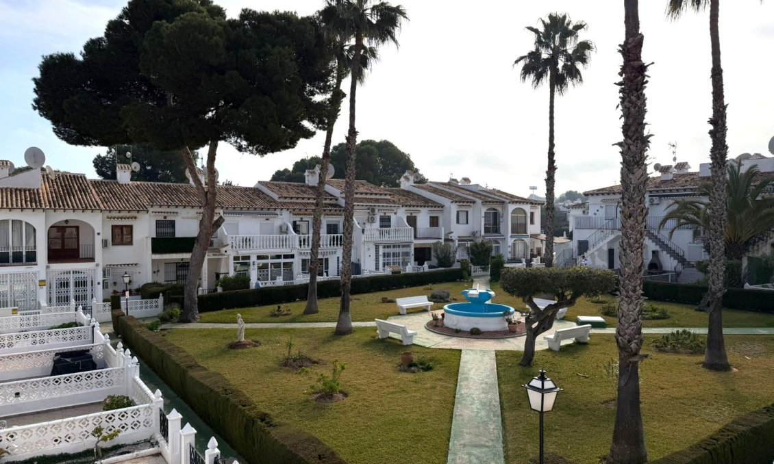 Segunda mano - Bungalow -
Torrevieja - Los Balcones
