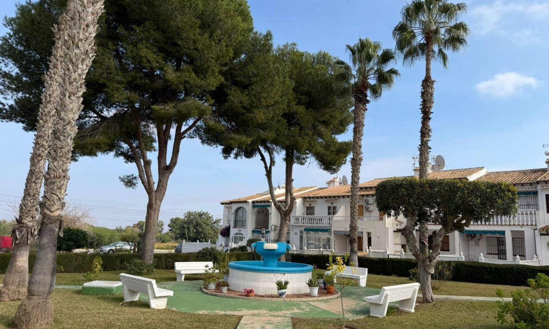 Segunda mano - Bungalow -
Torrevieja - Los Balcones