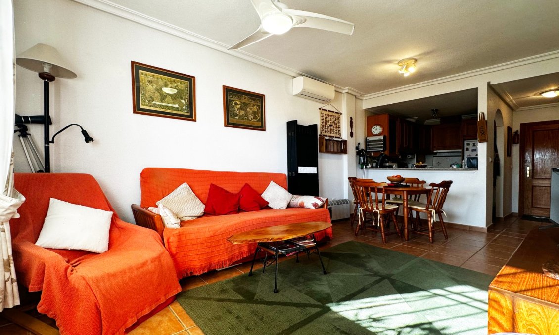 Segunda mano - Apartamento -
Orihuela Costa - Costa Blanca