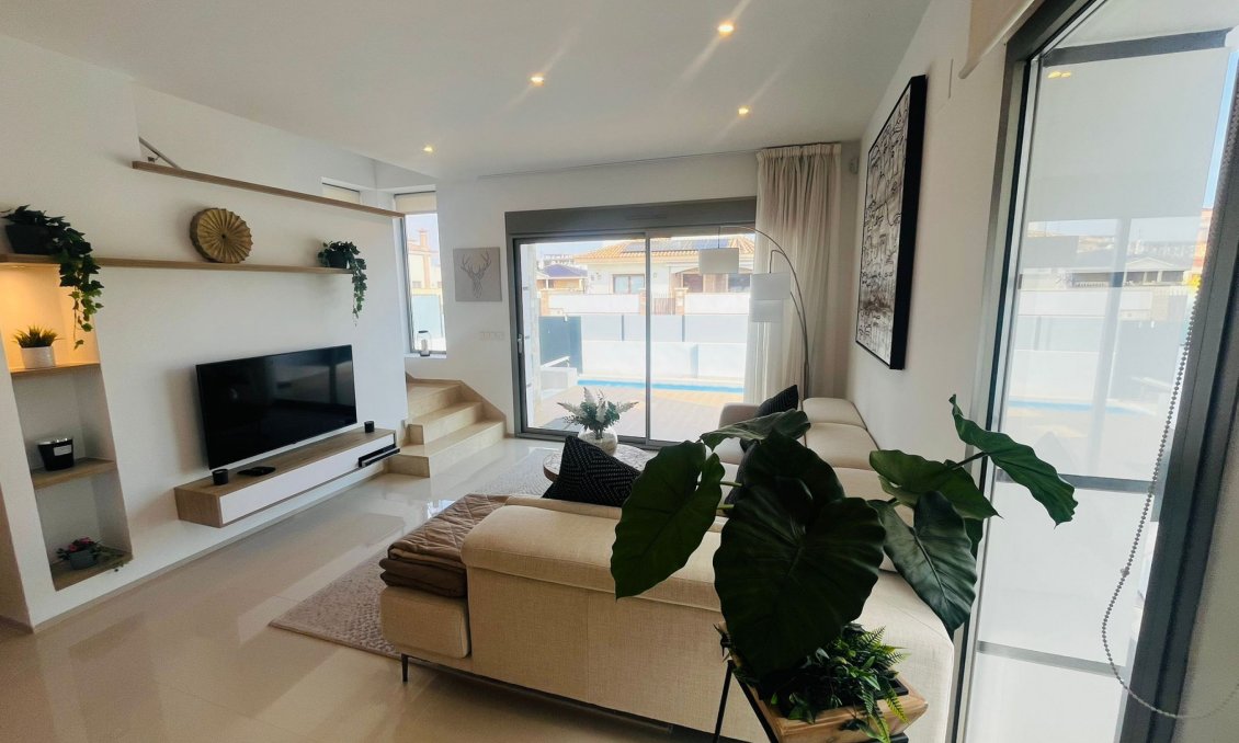 Segunda mano - Villa -
Los Alcazares - Costa Calida