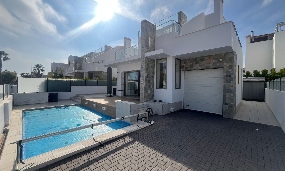 Segunda mano - Villa -
Los Alcazares - Costa Calida