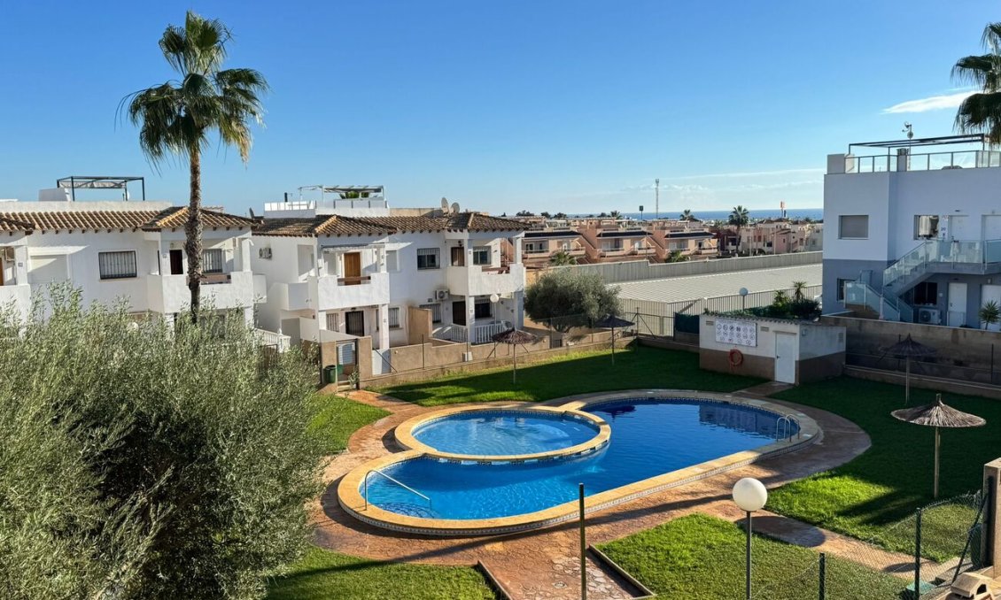 Segunda mano - Apartamento -
Orihuela Costa - Costa Blanca