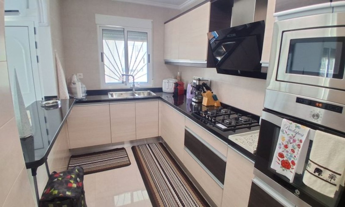 Segunda mano - Villa -
Rojales - Inland