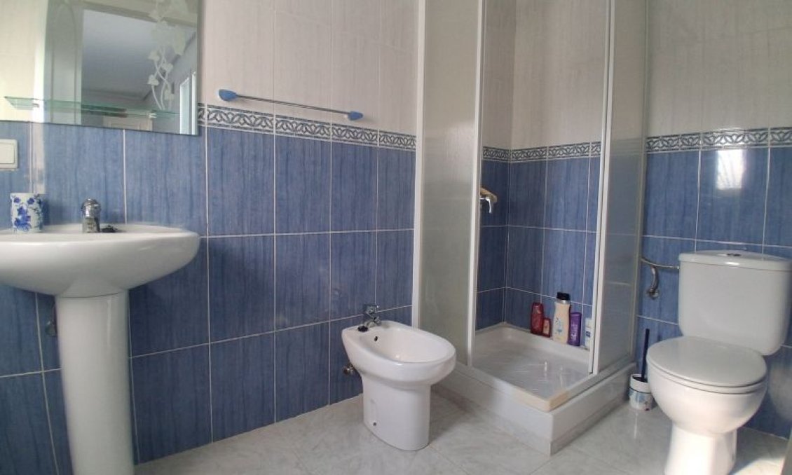 Segunda mano - Villa -
Rojales - Inland