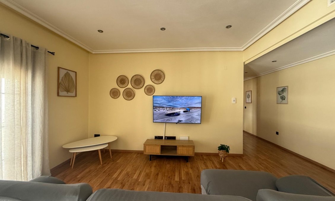 Segunda mano - Town House -
Avileses