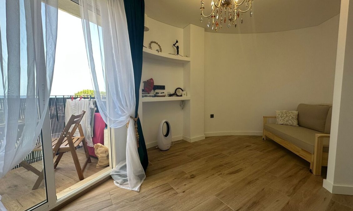 Revente - Appartement -
Torrevieja - La Mata